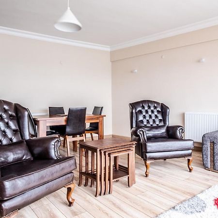 Flat With Sea View Near Uskudar Ferry Station Apartment Istanbul Bagian luar foto
